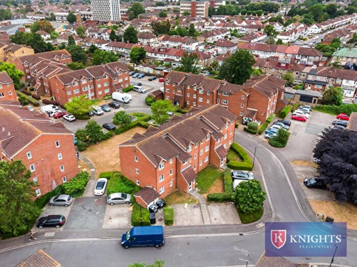 Flat For Sale In Linnet Close, London, N9