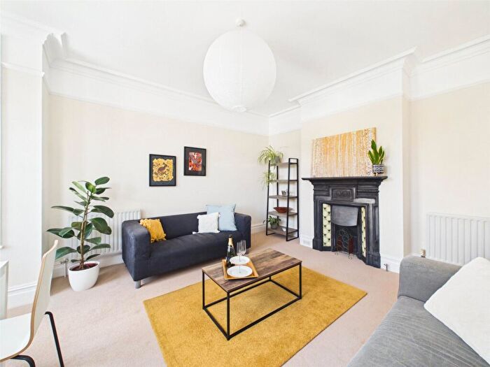 3 Bedroom Apartment For Sale In Harvey Road, Bournemouth, Dorset, BH5