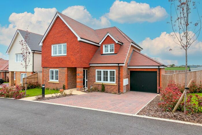 4 Bedroom Detached House For Sale In Spring Close, Baldock, SG7