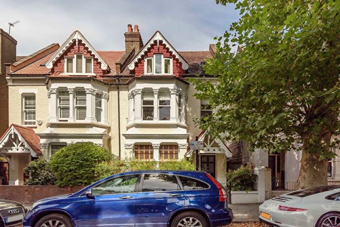 5 Bedroom Terraced House To Rent In Thornton Avenue, Chiswick, W4