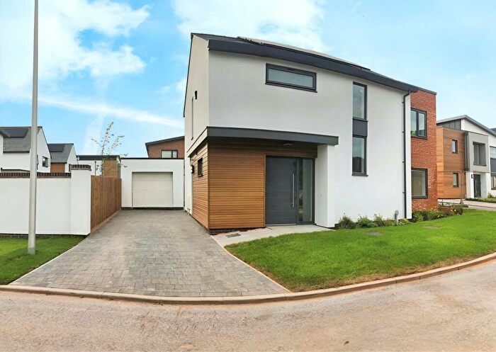 3 Bedroom Detached House To Rent In Edmunds Way, Exeter, EX2