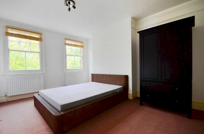 3 Bedroom Flat To Rent In Brixton Hill, Brixton, London, SW2