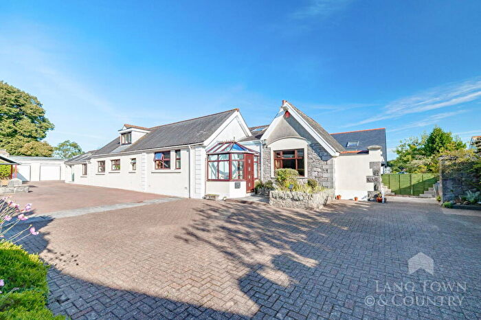 4 Bedroom Detached Bungalow For Sale In Courtfield Road, Mannamead, Plymouth, PL3