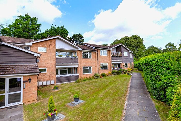 2 Bedroom Flat To Rent In Coniston Court, Bower Hill, Epping, CM16