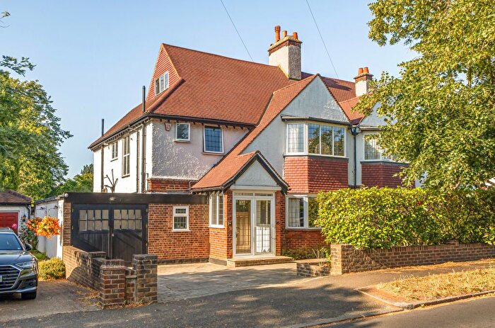 6 Bedroom Semi-Detached House To Rent In Highfield Road, Purley, CR8