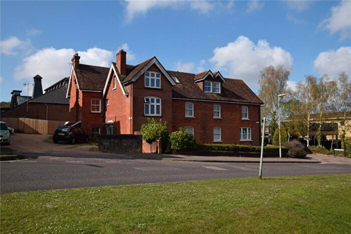 2 Bedroom Apartment For Sale In Turk Street, Alton, Hampshire, GU34