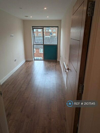 2 Bedroom Flat To Rent In Campshill Road, London, SE13