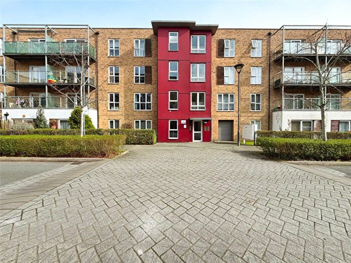 2 Bedroom Flat For Sale In Wintergreen Boulevard, West Drayton, UB7