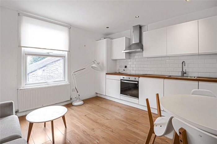 1 Bedroom Flat To Rent In Streatham High Road, London, SW16