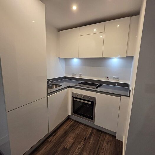 1 Bedroom Flat To Rent In Broad Street, Birmingham, West Midlands, B15