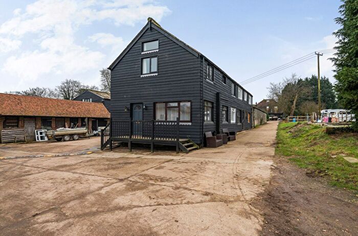 2 Bedroom Flat For Sale In Furzedown Road, Kings Somborne, Stockbridge, Hampshire, SO20