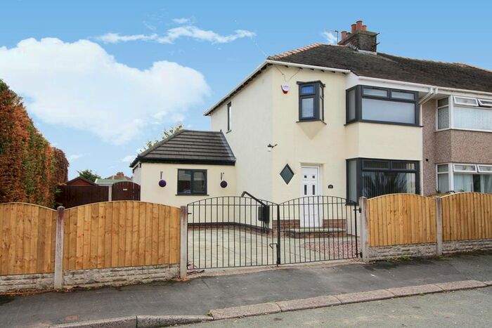 3 Bedroom Semi-Detached House To Rent In Chester Close, Shotton, Deeside, CH5