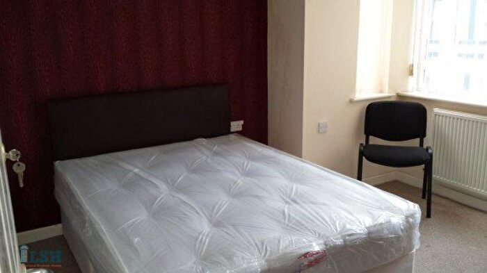 5 Bedroom Semi-Detached House To Rent In Vandyke Street, Liverpool, Merseyside, L8