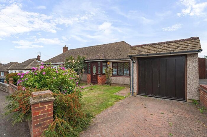 3 Bedroom Semi-Detached Bungalow For Sale In St. Johns Road, Higham, ME3