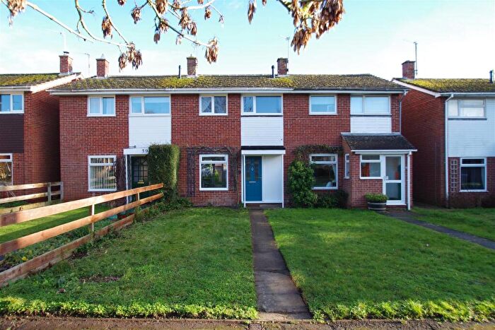 3 Bedroom Terraced House For Sale In Queens Avenue, Wallingford, OX10