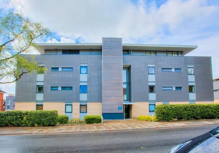 1 Bedroom Flat To Rent In Oriel Court, Manor Road, St Albans, AL1