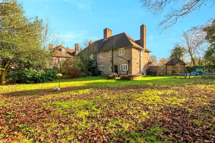 3 Bedroom Semi-Detached House To Rent In Tannery Lane, Gosden Common, Bramley GU5