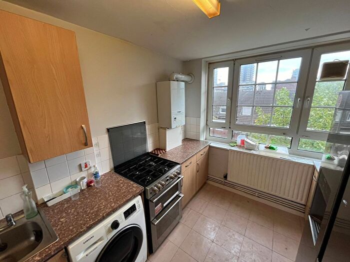 2 Bedroom Flat To Rent In Boyd Street, London, E1