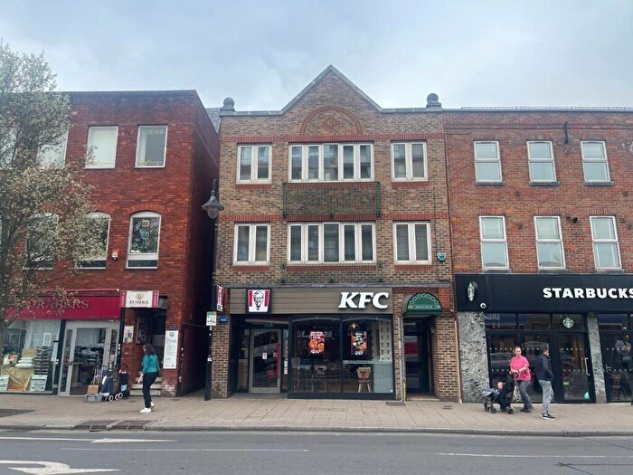 House To Rent In High Street, New Malden, KT3