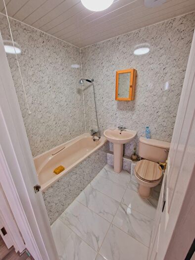 3 Bedroom Flat To Rent In Duarte Place, Grays, RM16