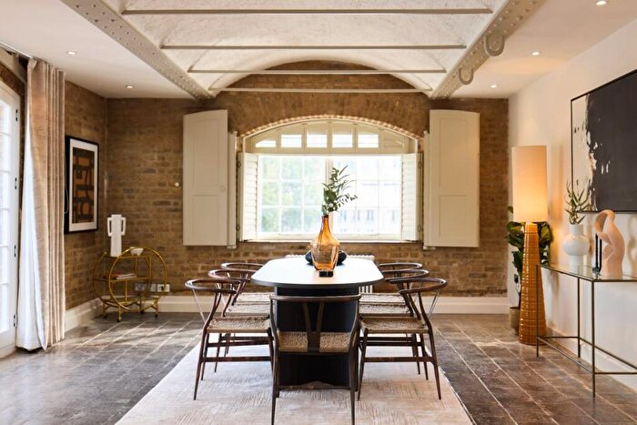 4 Bedroom Apartment To Rent In Ivory House, St. Katherine Dock, E1W