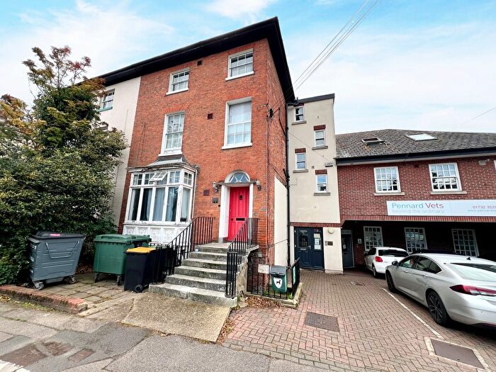 1 Bedroom Flat To Rent In London Road, Tonbridge, Kent, TN10