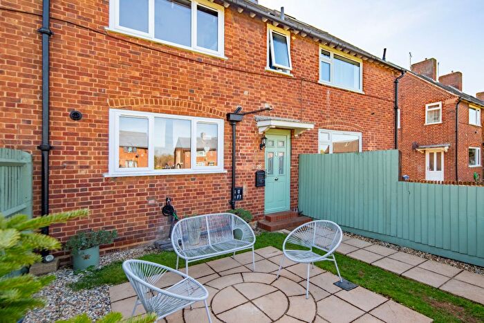 3 Bedroom Terraced House For Sale In Turnpike Road, Bicester, OX27