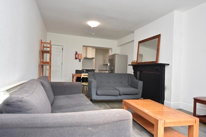 4 Bedroom Terraced House To Rent In Tyndalls Park Road, Garden Flat, Clifton, Bristol, BS8