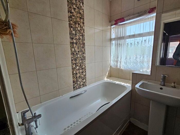 4 Bedroom Terraced House To Rent In Tamar Way, Langley, SL3
