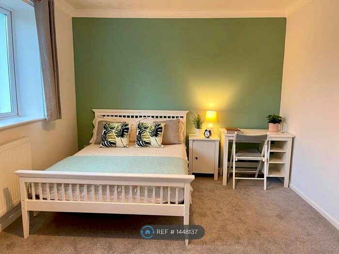 7 Bedroom Terraced House To Rent In Dracaena Avenue, Falmouth, TR11