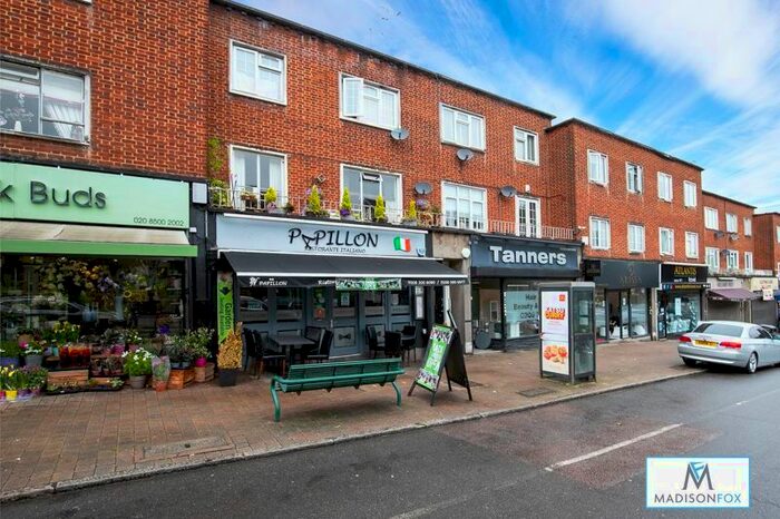 2 Bedroom Flat To Rent In Brook Parade, High Road, Chigwell, IG7
