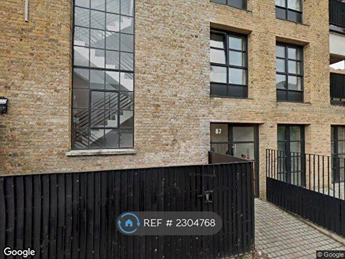 4 Bedroom Flat To Rent In Old Road, London, SE13