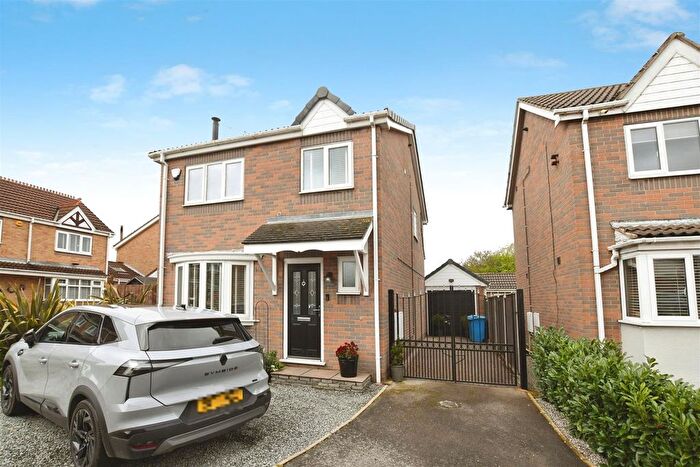 3 Bedroom Detached House For Sale In Linnett Drive, Hull, HU8