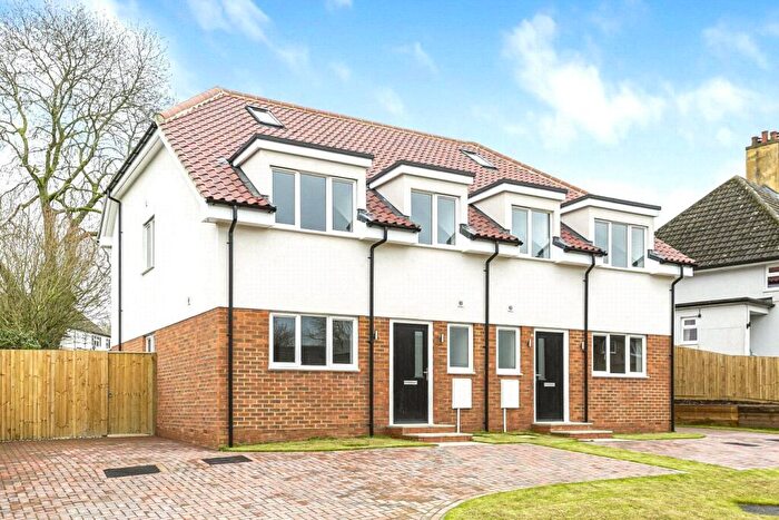 4 Bedroom Semi-Detached House For Sale In Dark Lane, Sandon, SG9