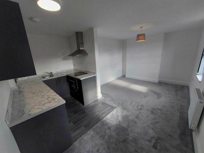 1 Bedroom Flat To Rent In Unicorn Hill, Redditch, B97