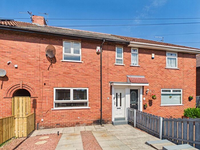 2 Bedroom Terraced House For Sale In Hendon Road, Gateshead, NE8