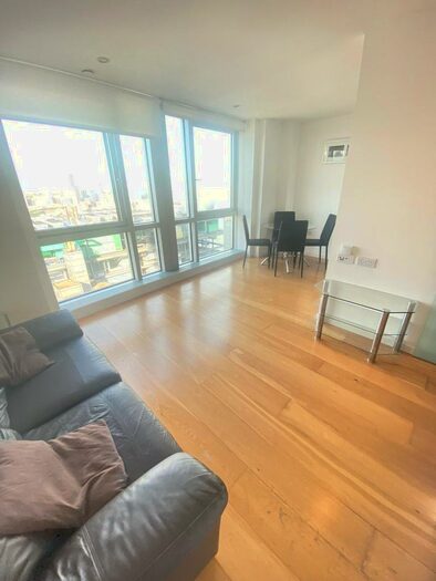 Studio To Rent In Ontario Tower, Fairmount Avenue, Blackwall, Canary Wharf, London, E14