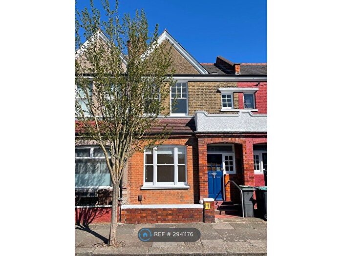 3 Bedroom Terraced House To Rent In Mark Road, London, N22