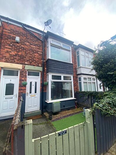2 Bedroom Terraced House To Rent In Perth Street West, Hull, HU5