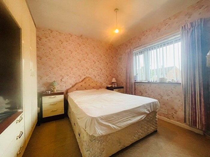 2 Bedroom Semi-detached House For Sale In Clarkes Lane, West Bromwich, B71