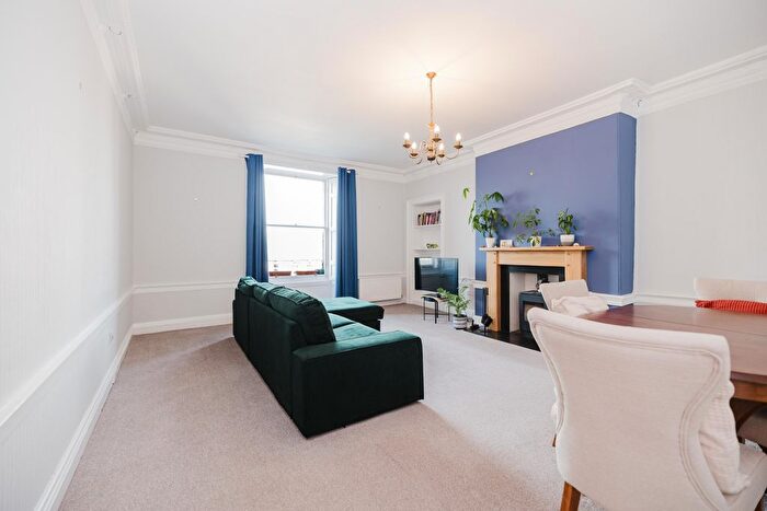 2 Bedroom Flat To Rent In Constitution Street, Edinburgh, EH6