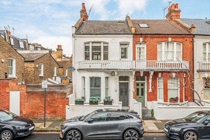 3 Bedroom Maisonette To Rent In Epirus Road, Fulham, SW6