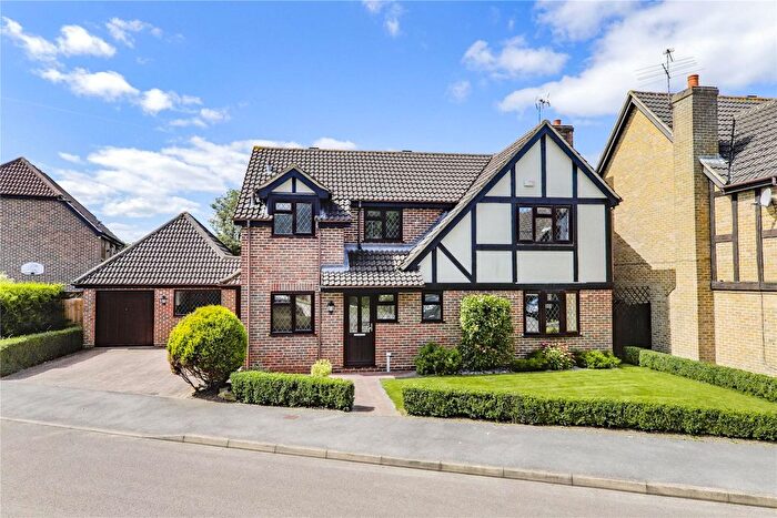 4 Bedroom Detached House For Sale In Munnings Drive, College Town, Sandhurst, Berkshire, GU47