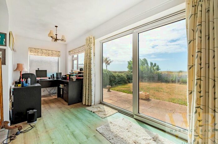 2 Bedroom Detached Bungalow For Sale In Old Fort Road, Shoreham-By-Sea, BN43