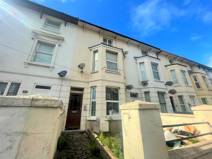 2 Bedroom Flat To Rent In Arundel Road, Littlehampton, BN17