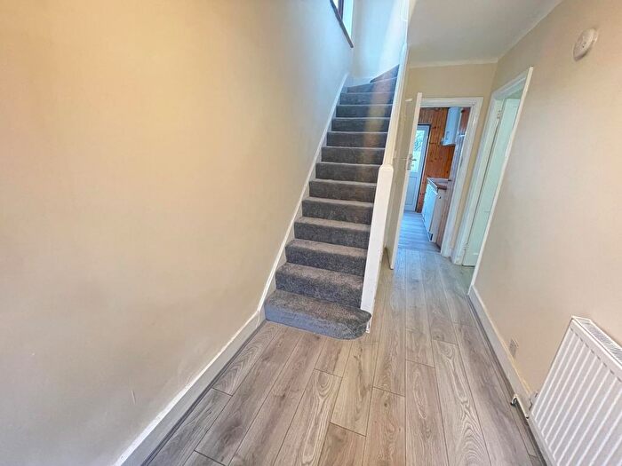 3 Bedroom Semi-Detached House To Rent In Brook Drive, Harrow, Greater London, HA1