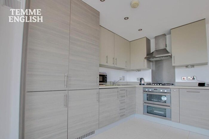 1 Bedroom Flat For Sale In Gainsborough Close, Basildon, SS14
