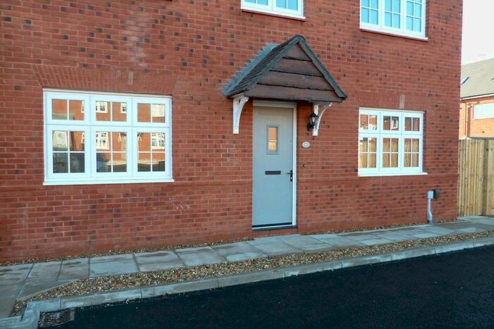 1 Bedroom Flat To Rent In Bayweaver Street, Ellesmere Port, Cheshire CH66