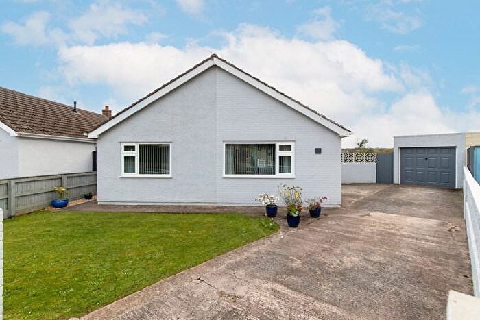 3 Bedroom Detached Bungalow For Sale In Bishops Park, Pembroke, SA71