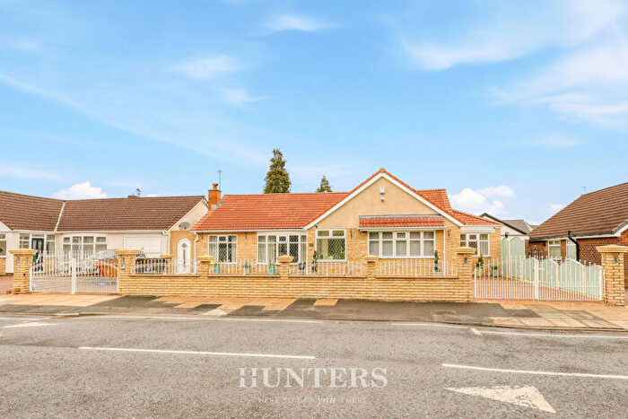 3 Bedroom Detached Bungalow For Sale In Evesham Road, Alkrington, Manchester, M24